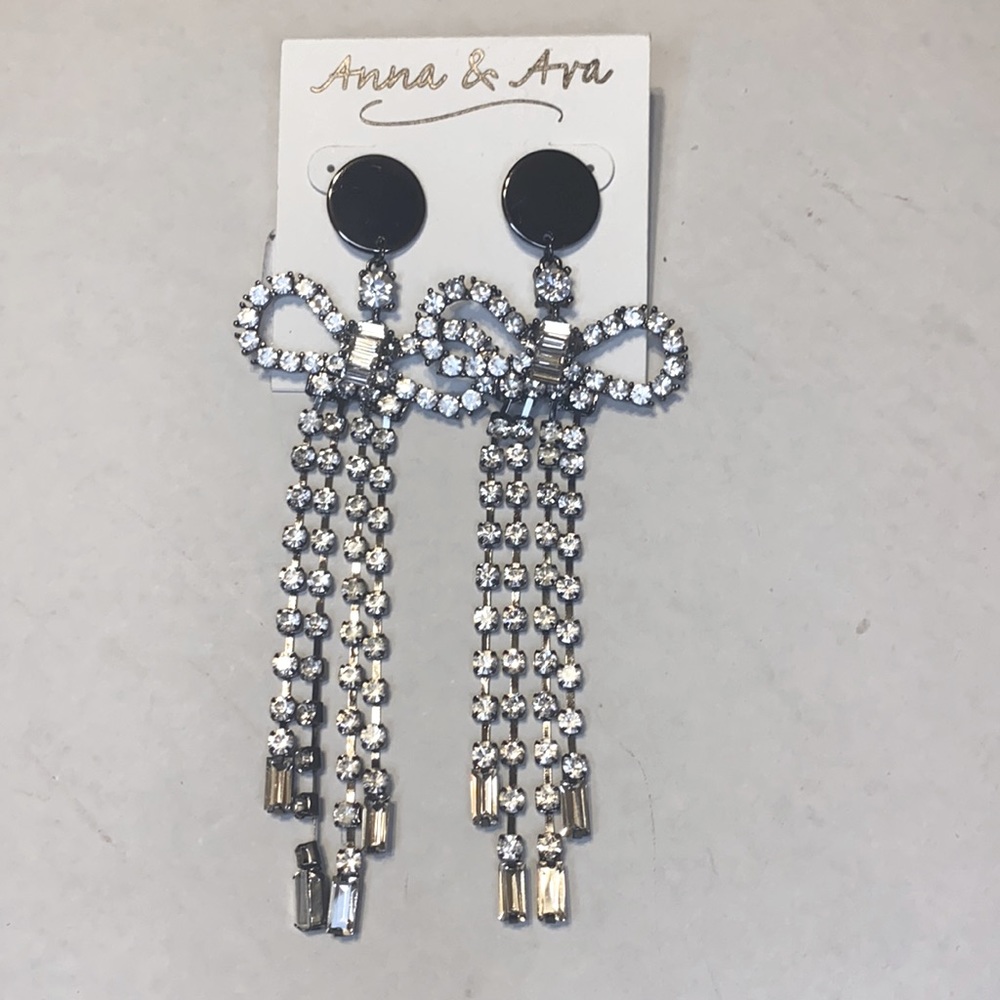 Anna&Ava Swarovski bow earrings
